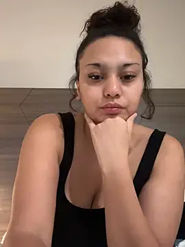 hoesluvcedes online show from July 20, 2026, 8:43 am