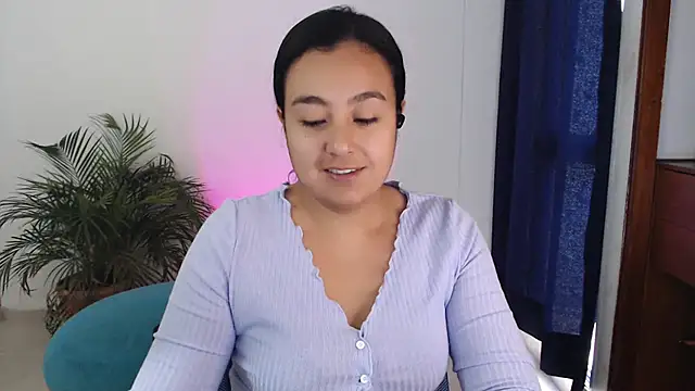 Snapshot of Themagicpotion chatting on July 21, 2026, 3:46 pm Themagicpotion online show from July 21, 2026, 3:46 pm