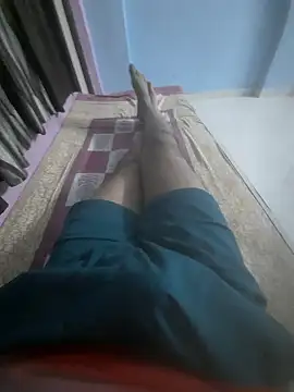 Snapshot of John96999 chatting on January 17, 2026, 6:50 am John96999 online show from January 17, 2026, 6:50 am