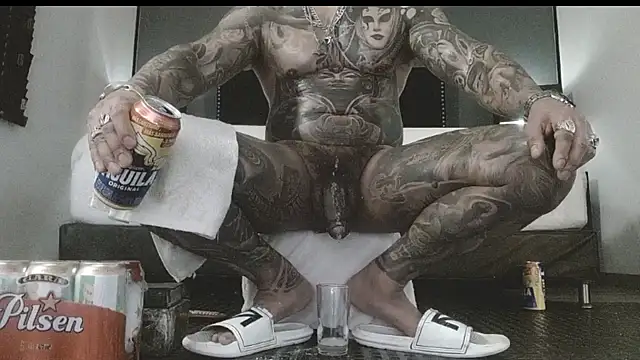 danilog515 online show from November 20, 2025, 10:31 pm