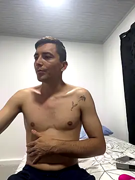 pareja curiosa19 online show from October 21, 2025, 2:00 am