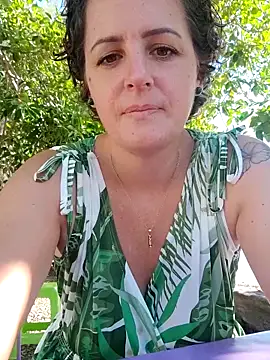 Snapshot of emiliemilf chatting on March 19, 2026, 6:08 pm emiliemilf online show from March 19, 2026, 6:08 pm