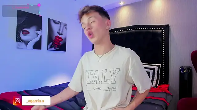 LiamWildx20 online show from February 22, 2026, 6:49 am