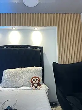 LiamWildx20 online show from August 5, 2026, 4:39 am