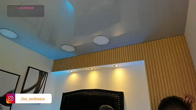 LiamWildx20 online show from July 24, 2026, 4:52 am