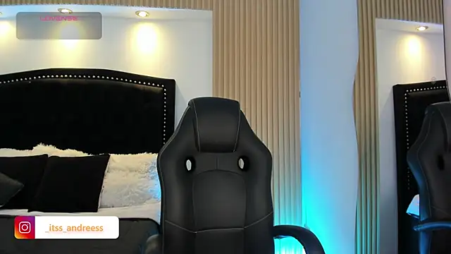 LiamWildx20 online show from July 9, 2026, 4:35 am