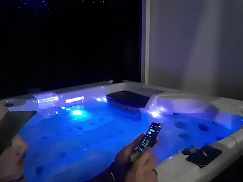 TAIZ69WORLD online show from November 6, 2025, 11:47 am