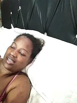 sexylira online show from September 18, 2025, 3:37 pm