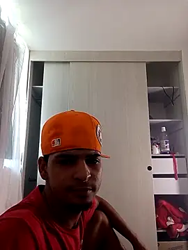 Snapshot of 317894 chatting on December 17, 2025, 4:23 pm 317894 online show from December 17, 2025, 4:23 pm