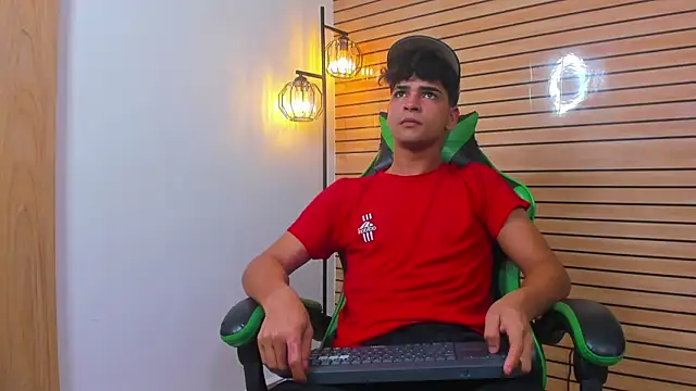 Snapshot of 317894 chatting on April 12, 2026, 7:00 am 317894 online show from April 12, 2026, 7:00 am