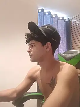 Snapshot of 317894 chatting on April 1, 2026, 4:37 pm 317894 online show from April 1, 2026, 4:37 pm