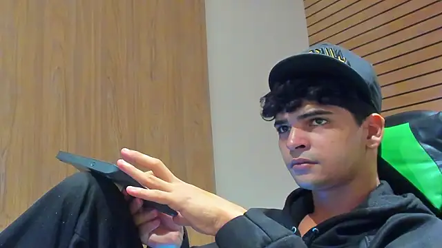 Snapshot of 317894 chatting on March 23, 2026, 4:45 am 317894 online show from March 23, 2026, 4:45 am