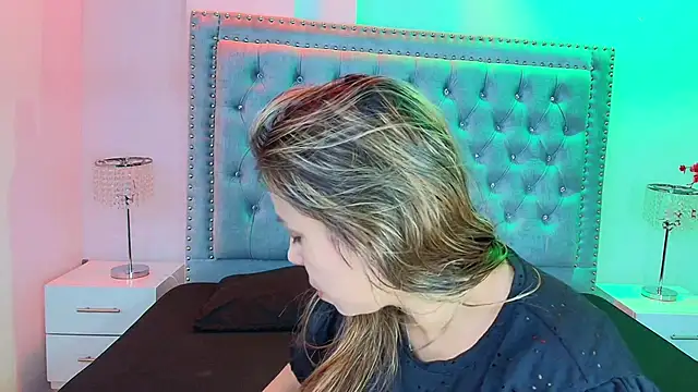 Snapshot of Lia_adamsss chatting on February 27, 2026, 3:29 am Lia adamsss online show from February 27, 2026, 3:29 am