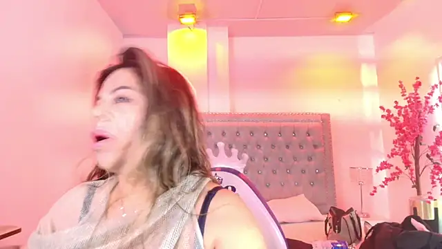 Lia adamsss online show from June 4, 2026, 3:33 am
