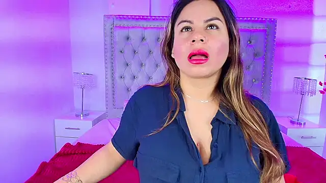 Lia adamsss online show from September 24, 2025, 3:35 am