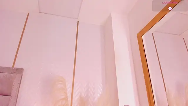 laurencarter1 online show from October 6, 2025, 4:02 am