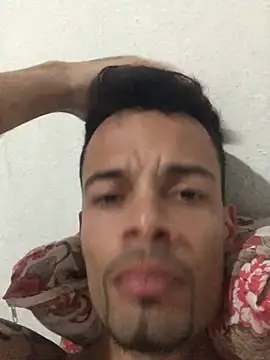 HenriquePhn online show from June 3, 2026, 12:44 am