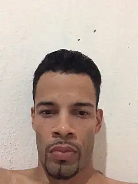 HenriquePhn online show from May 23, 2026, 7:46 pm