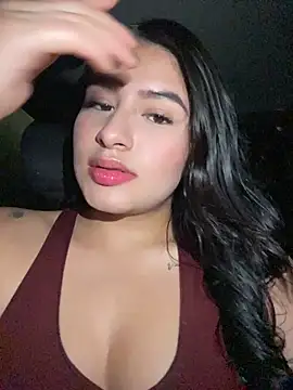 Snapshot of andrea_gomes_ chatting on April 3, 2026, 5:36 am andrea gomes online show from April 3, 2026, 5:36 am