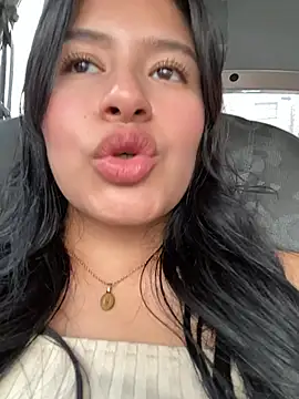 Snapshot of andrea_gomes_ chatting on November 29, 2025, 6:41 pm andrea gomes online show from November 29, 2025, 6:41 pm