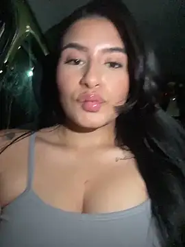 Snapshot of andrea_gomes_ chatting on February 17, 2026, 9:06 am andrea gomes online show from February 17, 2026, 9:06 am