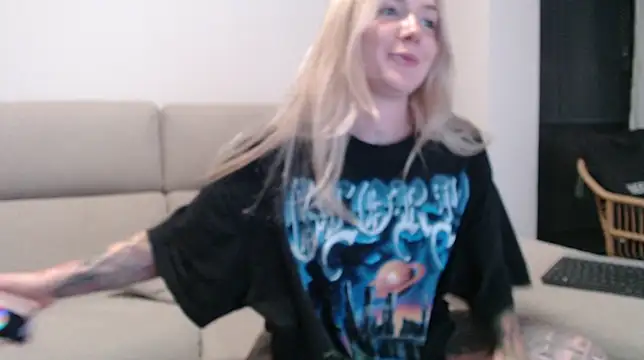 tattoobbgirl online show from September 11, 2025, 7:36 pm