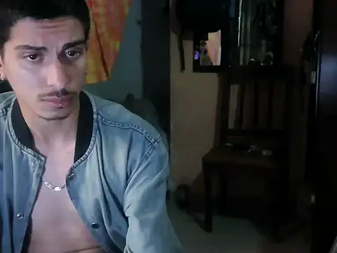 Y0urgodzeus online show from September 19, 2025, 4:11 pm