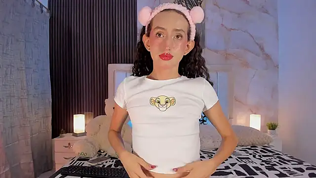 peachandtyron  online show from September 19, 2025, 3:32 am