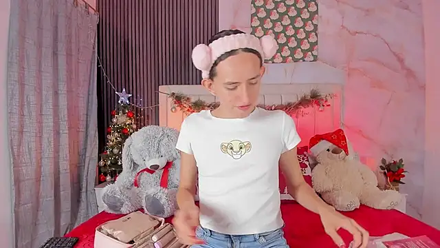 peachandtyron  online show from December 20, 2025, 3:42 am