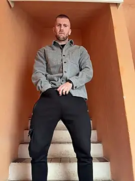 Snapshot of trainwithme chatting on March 26, 2026, 9:18 am trainwithme online show from March 26, 2026, 9:18 am