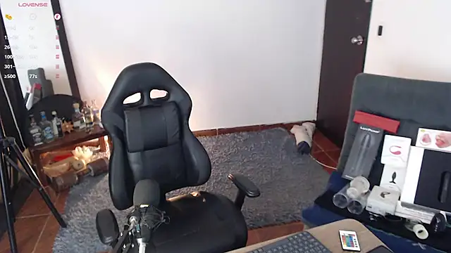 Aaron malikk online show from October 21, 2025, 12:48 pm