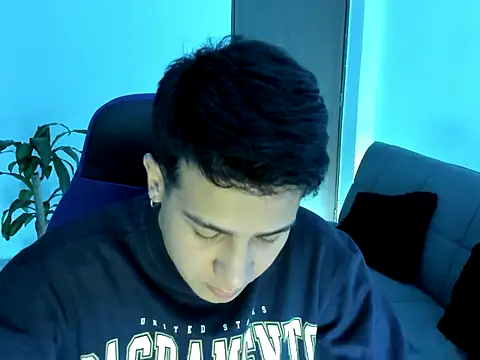 Snapshot of abel_bigcok chatting on November 17, 2025, 10:19 am abel bigcok online show from November 17, 2025, 10:19 am