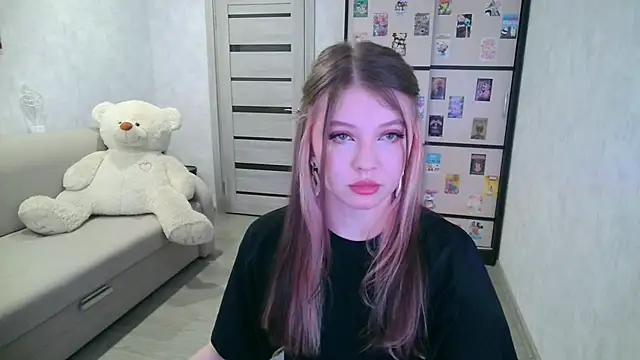 GinnyBlacky online show from June 7, 2026, 7:08 pm