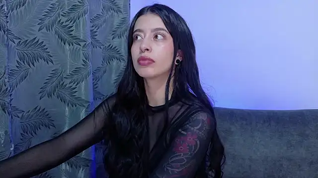 Misscarolsph online show from April 23, 2026, 5:58 pm