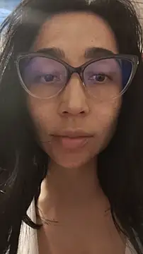 Elowyn online show from May 30, 2026, 1:34 am