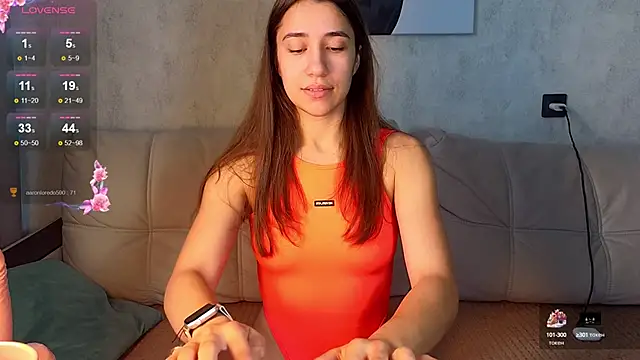 hot ass 18 online show from September 16, 2025, 4:35 am