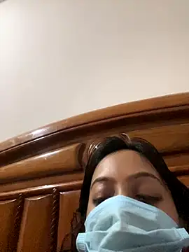 Nia-Stream online show from December 2, 2025, 8:10 pm