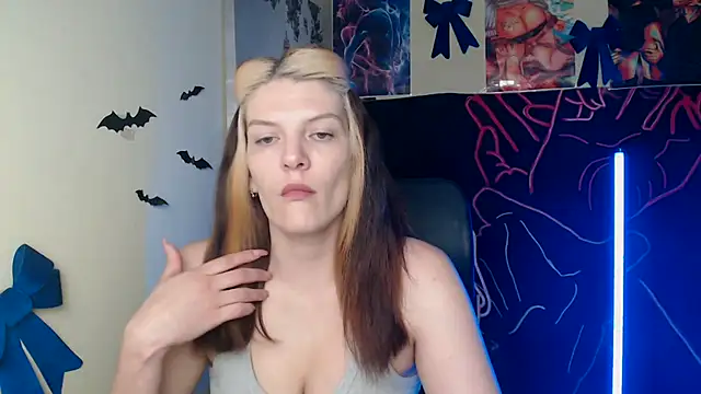 VanessaRey  online show from April 26, 2026, 6:43 am