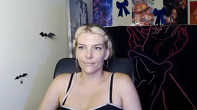 VanessaRey  online show from August 6, 2026, 6:19 am