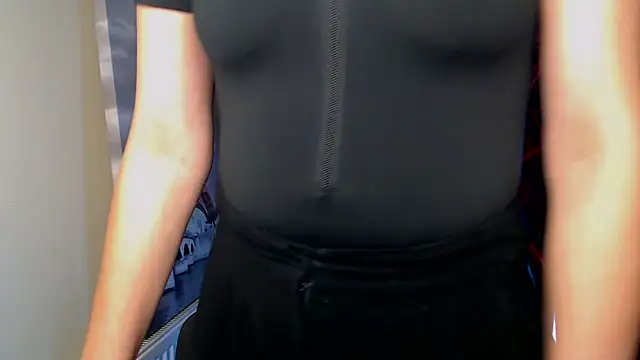 VanessaRey  online show from October 18, 2025, 5:48 pm