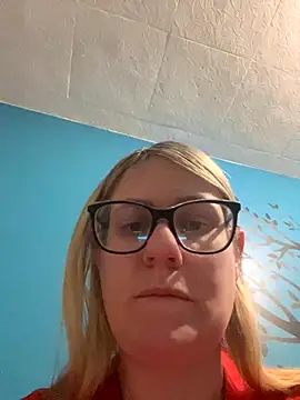 lady gloria69 online show from October 13, 2025, 5:20 am