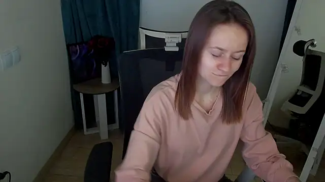 Catherine e online show from September 9, 2025, 5:55 pm