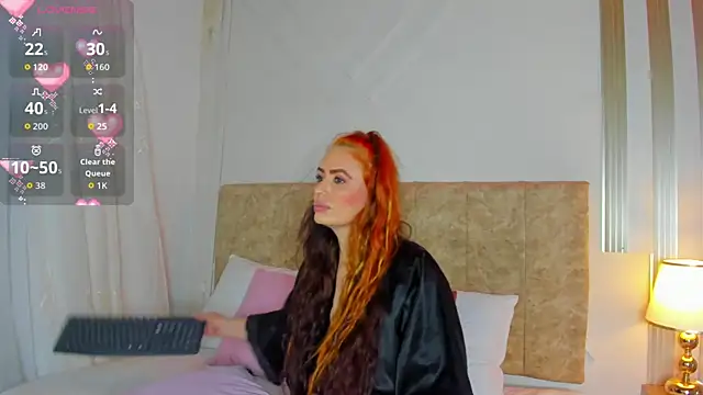 angelinarouse  online show from September 19, 2025, 1:42 am