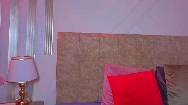 angelinarouse  online show from June 27, 2026, 4:18 am