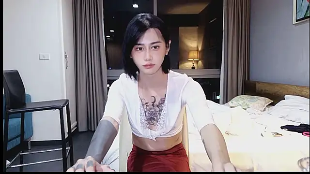 Rainbow-sweet online show from June 3, 2026, 2:33 pm