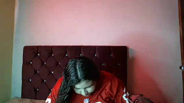 Snapshot of Valeria_Tiffany chatting on November 14, 2025, 9:07 pm Valeria Tiffany online show from November 14, 2025, 9:07 pm