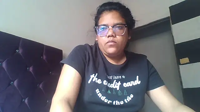 Snapshot of Valeria_Tiffany chatting on October 23, 2025, 5:55 pm Valeria Tiffany online show from October 23, 2025, 5:55 pm