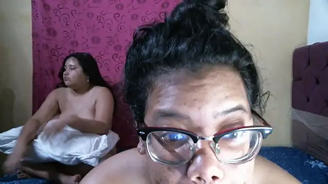 Snapshot of Valeria_Tiffany chatting on March 30, 2026, 3:08 am Valeria Tiffany online show from March 30, 2026, 3:08 am