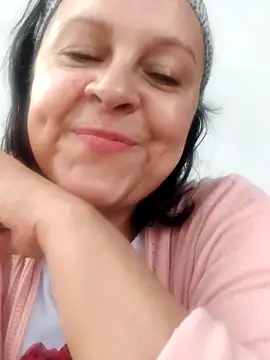 Amadamilf1980 online show from May 2, 2026, 2:33 pm