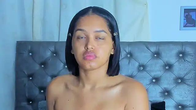 Snapshot of NikkiStarrr chatting on October 11, 2025, 11:33 am NikkiStarrr online show from October 11, 2025, 11:33 am